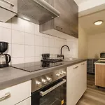 Suesses Studio-apartment 800 Meter Zum Mit Waschmaschine Und Parkplatz Lejlighed Crikvenica