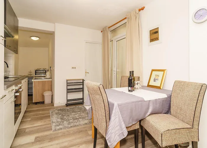 Suesses Studio-apartment 800 Meter Zum Mit Waschmaschine Und Parkplatz Apartament