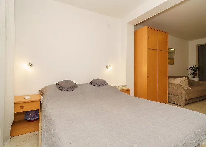 Apartman Suesses Studio-apartment 800 Meter Zum Mit Waschmaschine Und Parkplatz